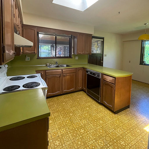 Paulus-kitchen-before