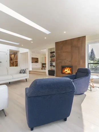 Firefly-20251017120800-reanj2c04i3a8dru8mjoek5027yk4mu58jo41zikv4